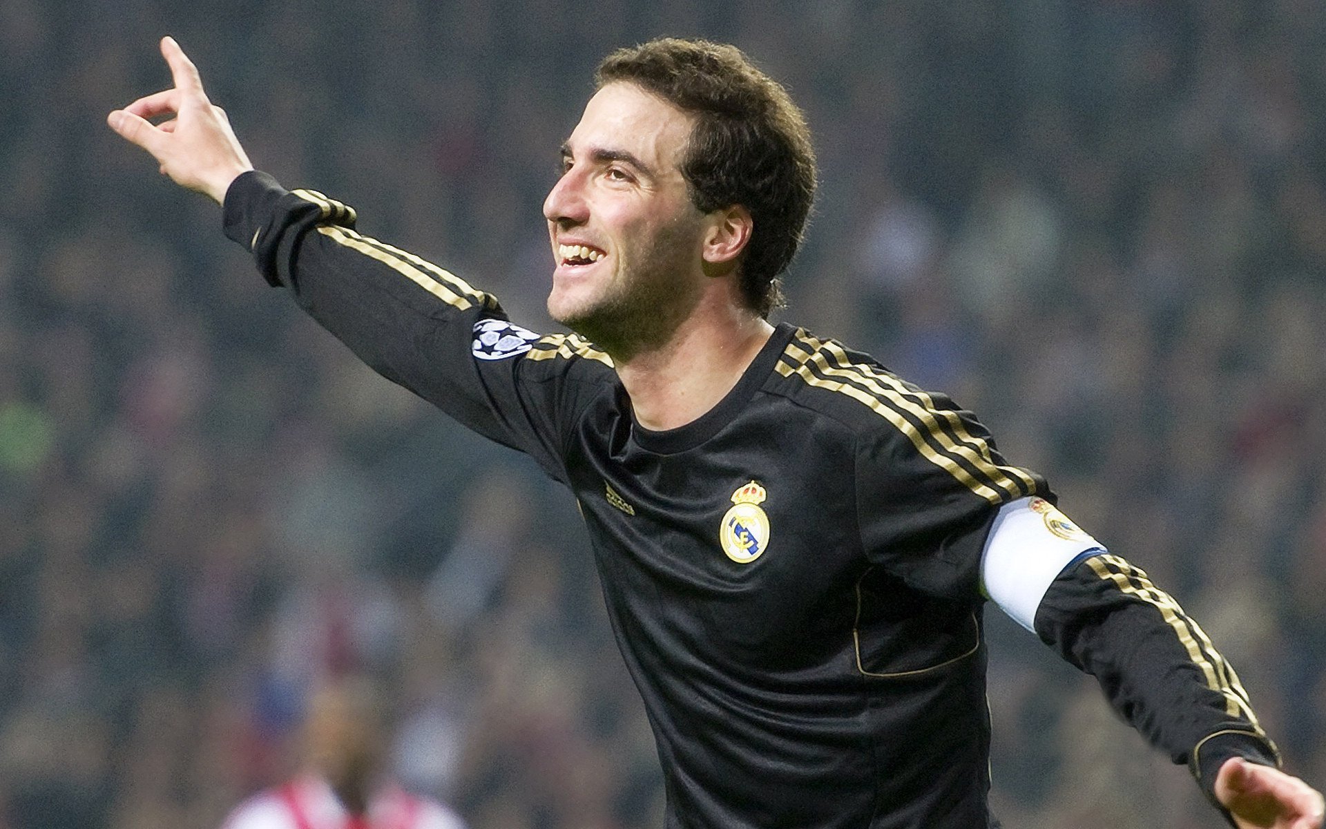 九游娱乐首页-若日尼奥状态火热，马德里竞技巅峰对决力克巴黎圣日耳曼